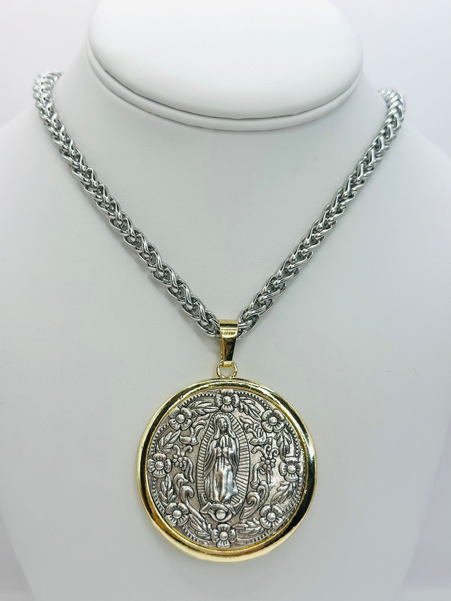 Collar Medallones