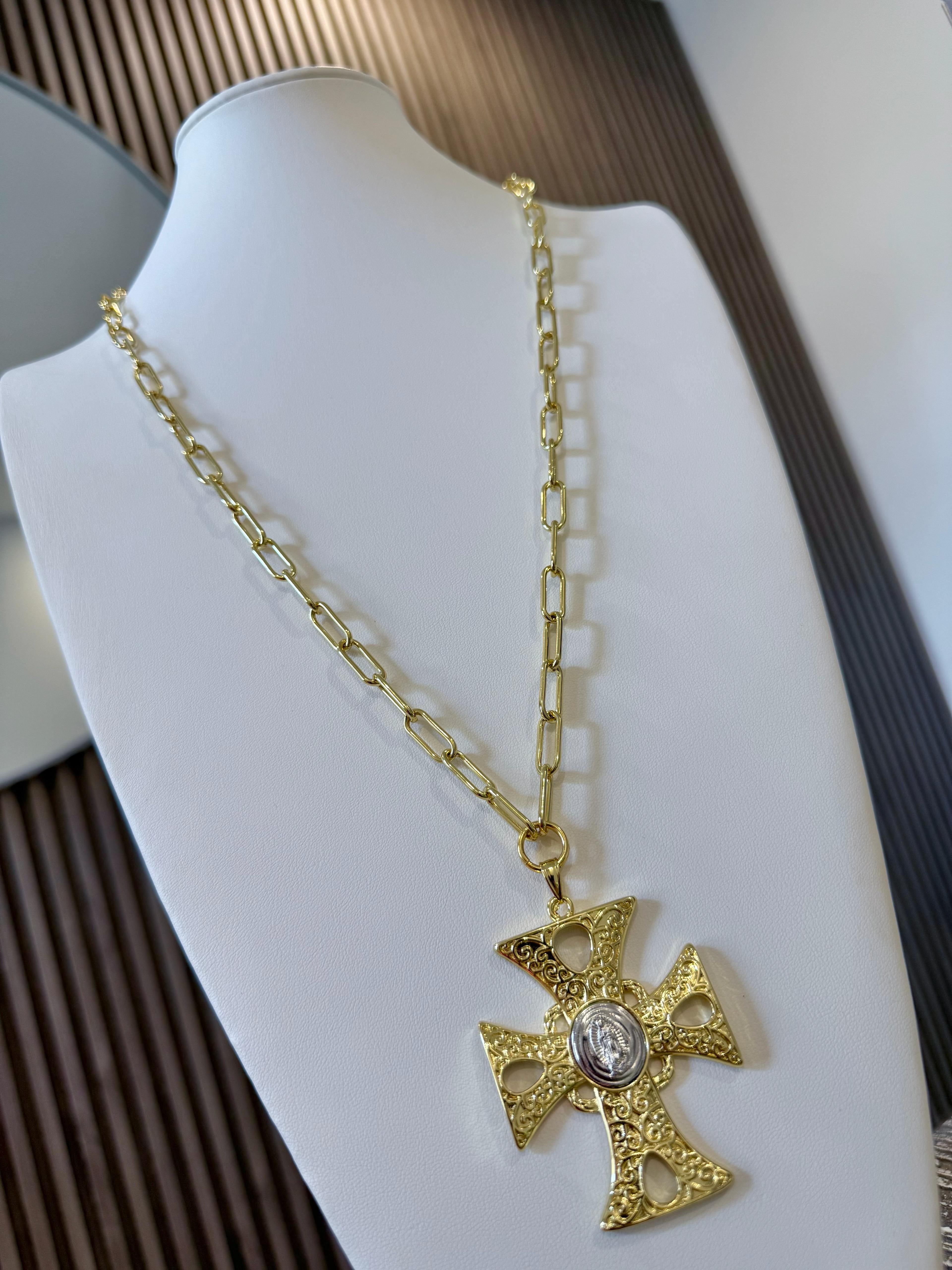 Collar Maxi Cruz