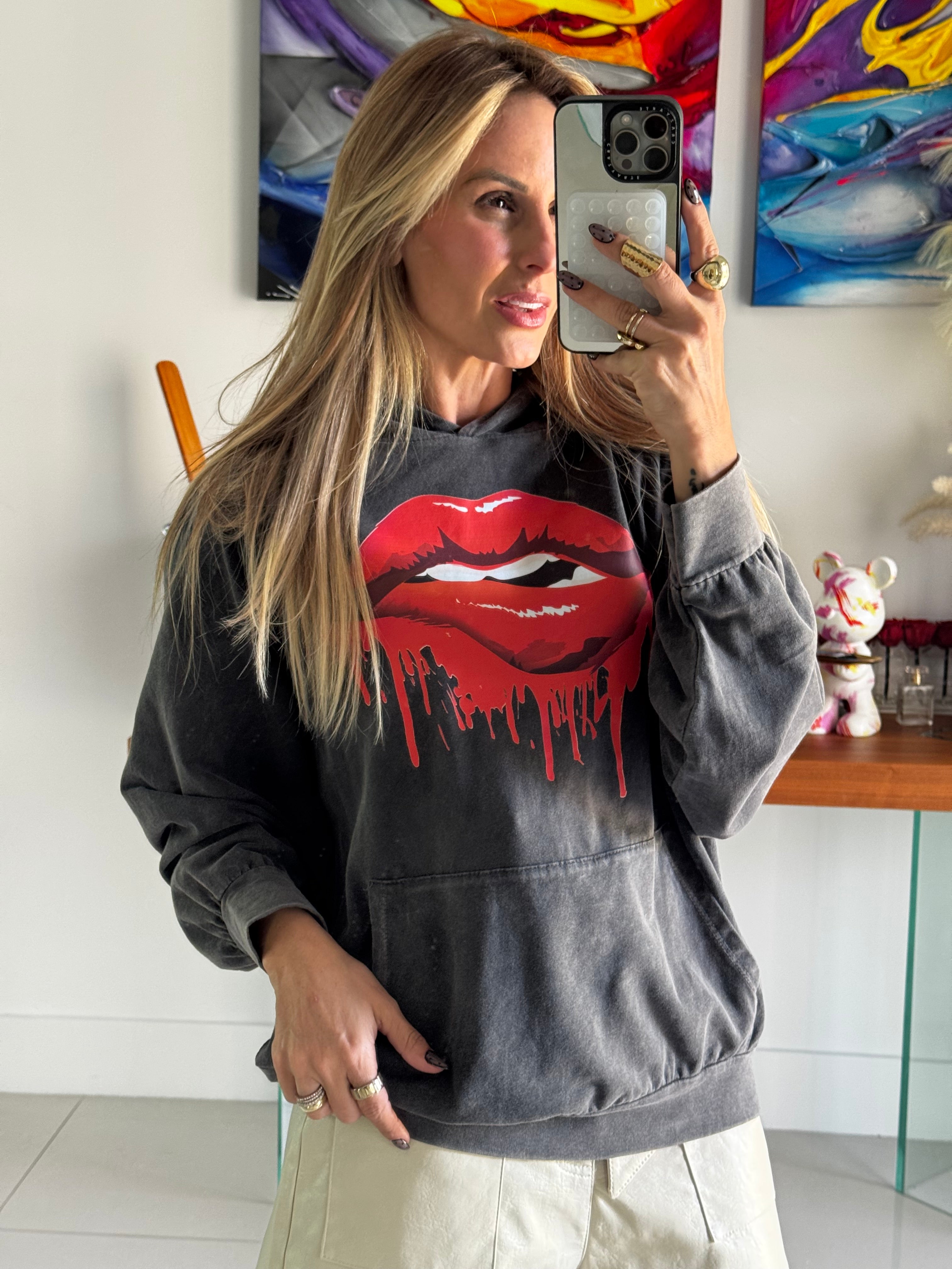 Hoddie Lips
