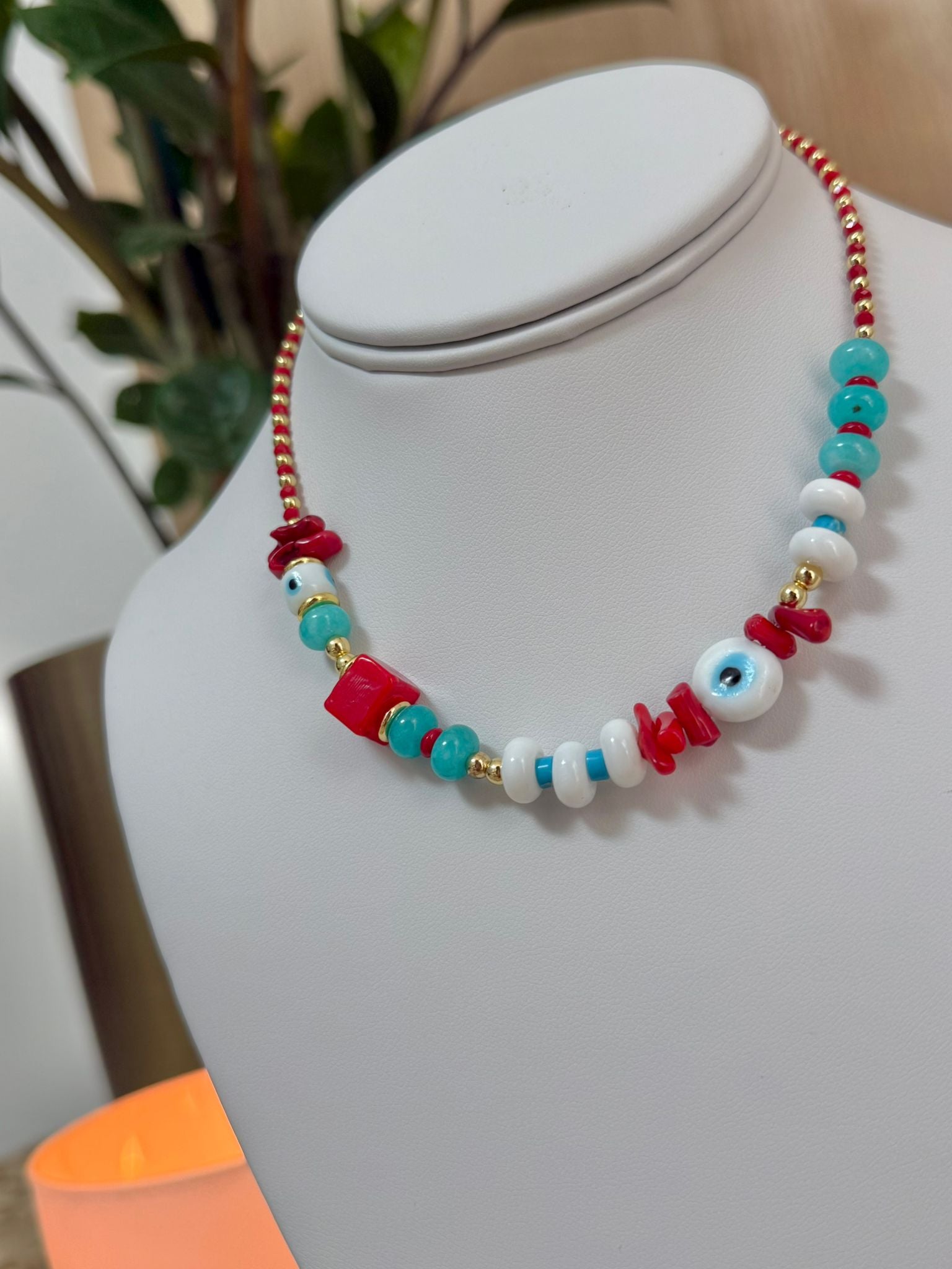 Chokers lucky White