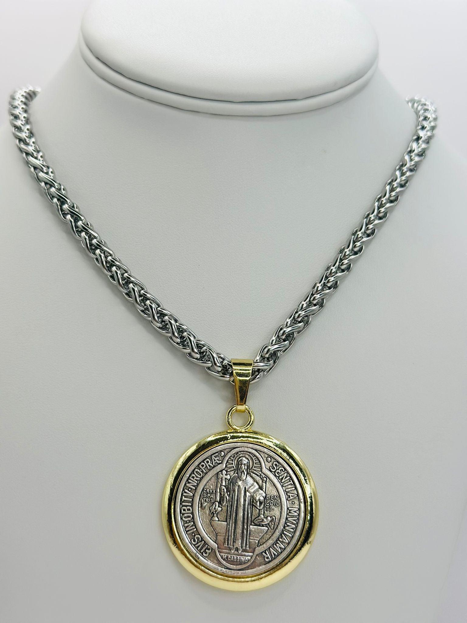 Collar Medallones