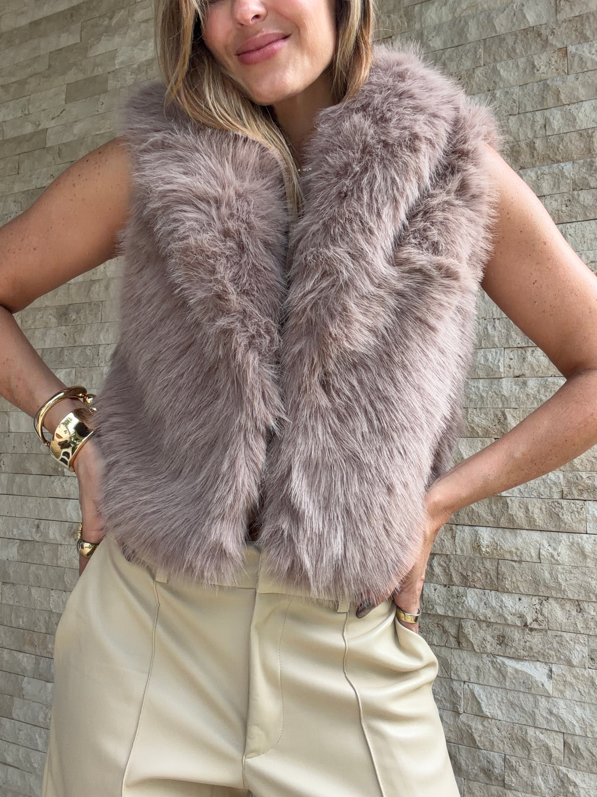 Vest 334